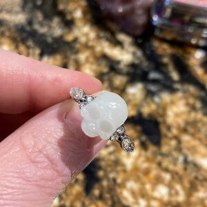 Elegant White Skull Ring with Silver Accents costume jewelry size 8